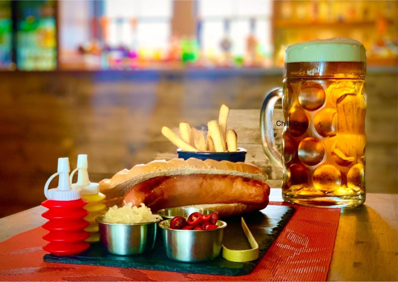 Crown & Anchor Hotel Woking Luaran gambar